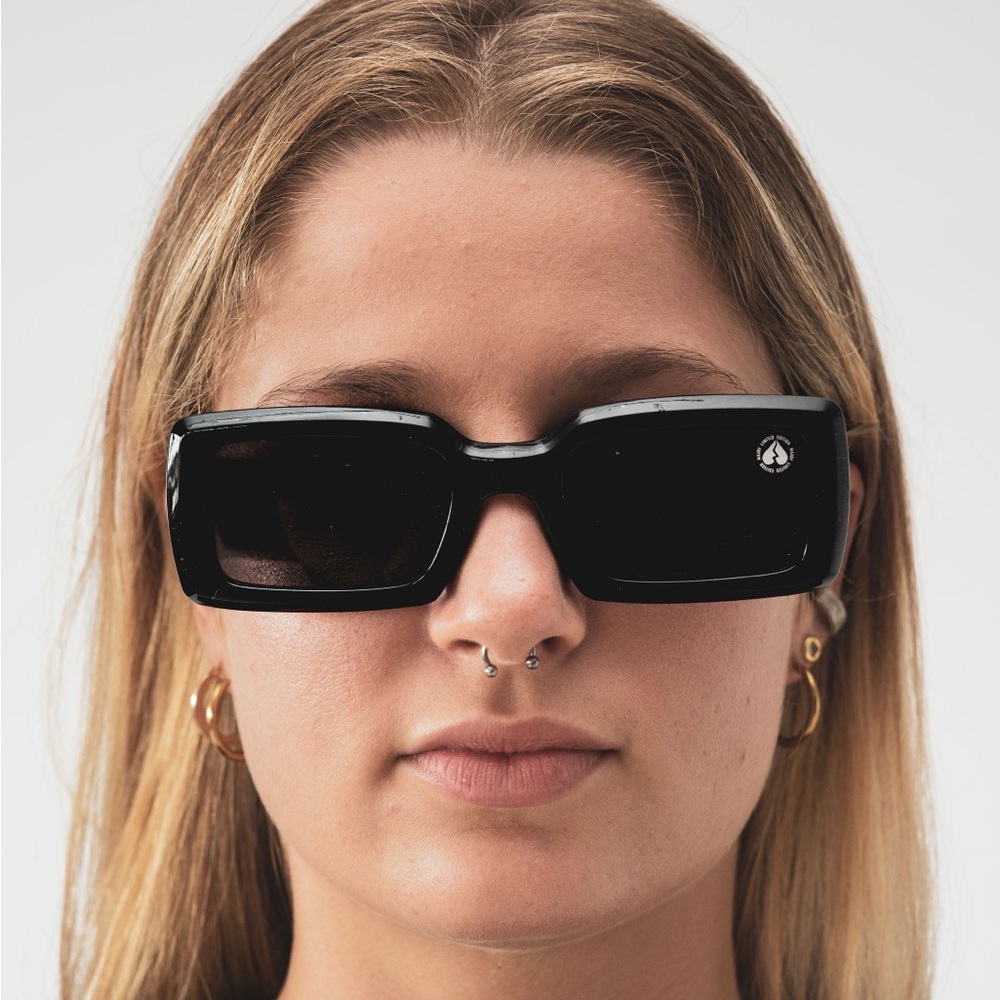 MAJOY LORE SUNGLASSES